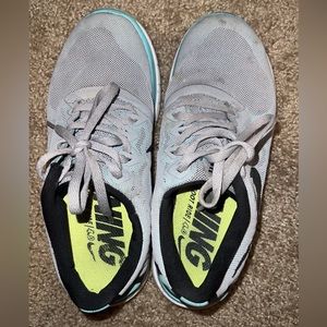 Women’s Nike shoes